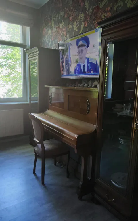 Квартира Уютная квартира в немецком доме в центре города и старинное пианино — Калининград