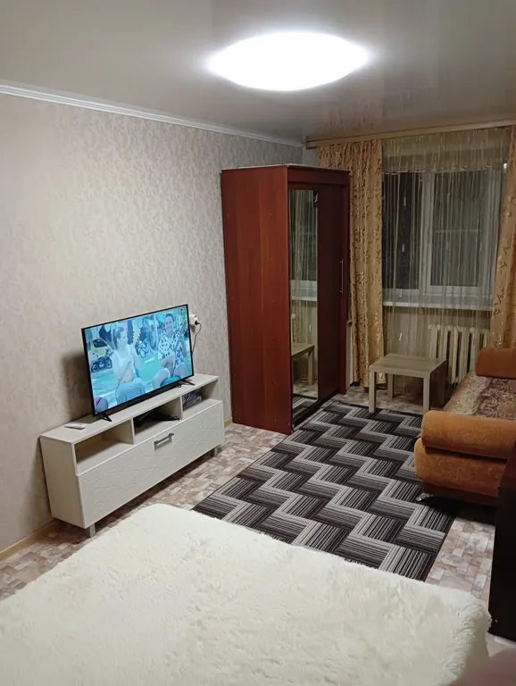 Чистая квартира с новым ремонтом рядом с ТЦ Космос