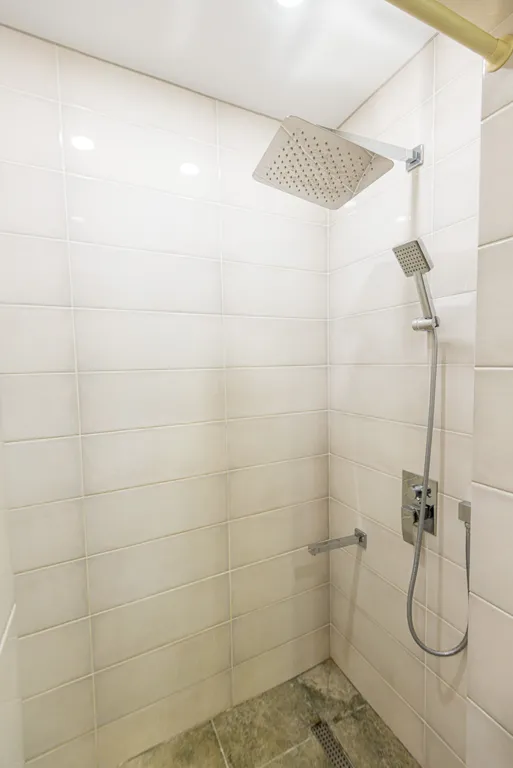 В зелёном микрорайоне Университет, гостиничный сервис, бесконтактно