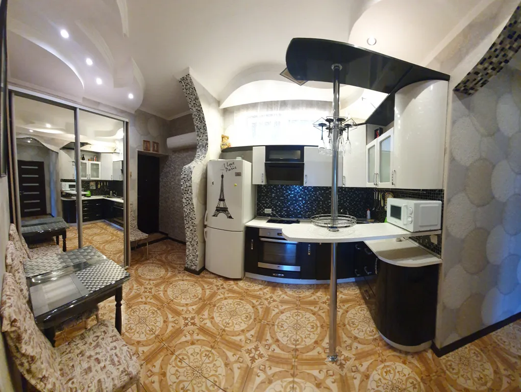 Коттедж с видом на море и горы