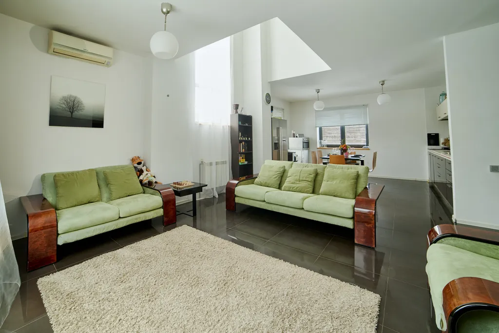 Загородный дом с баней возле горнолыжного курорта Сорочаны