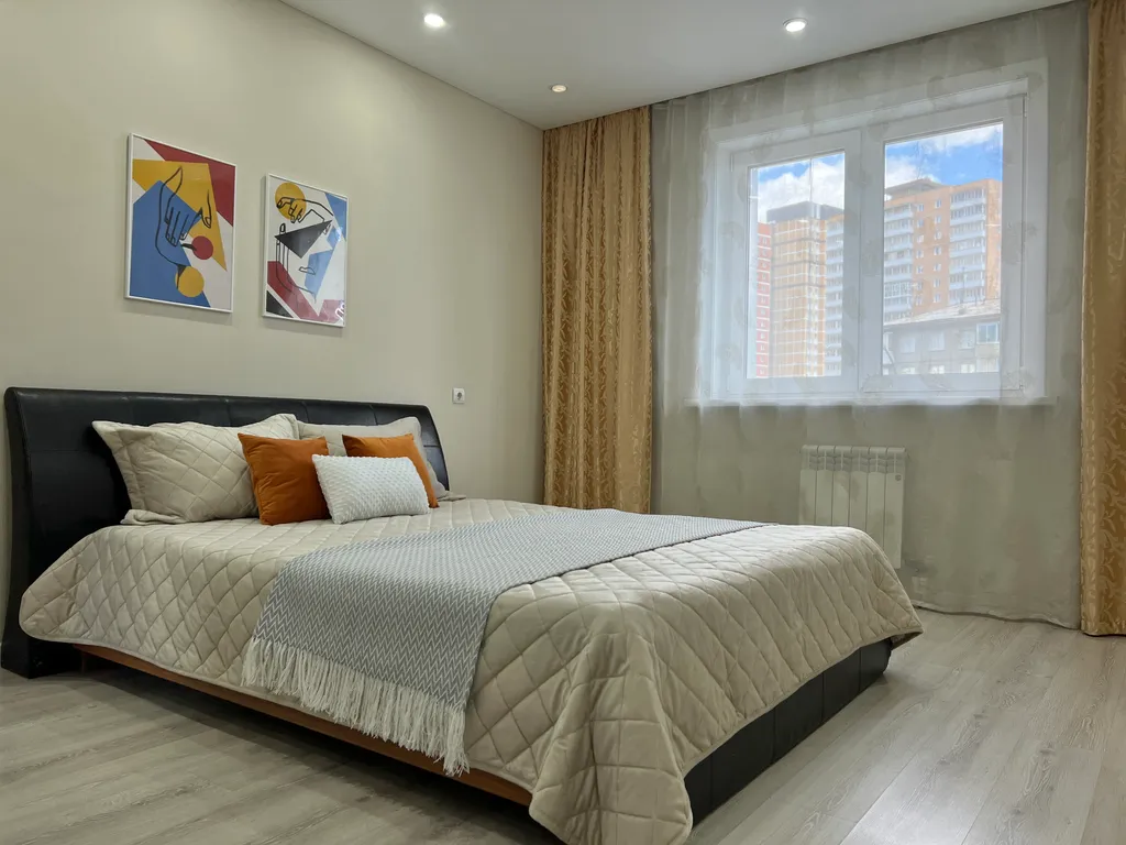 Просторная 2-к квартира в центре. Не берем оплату за финальную уборку — аренда посуточно в Улан-Удэ