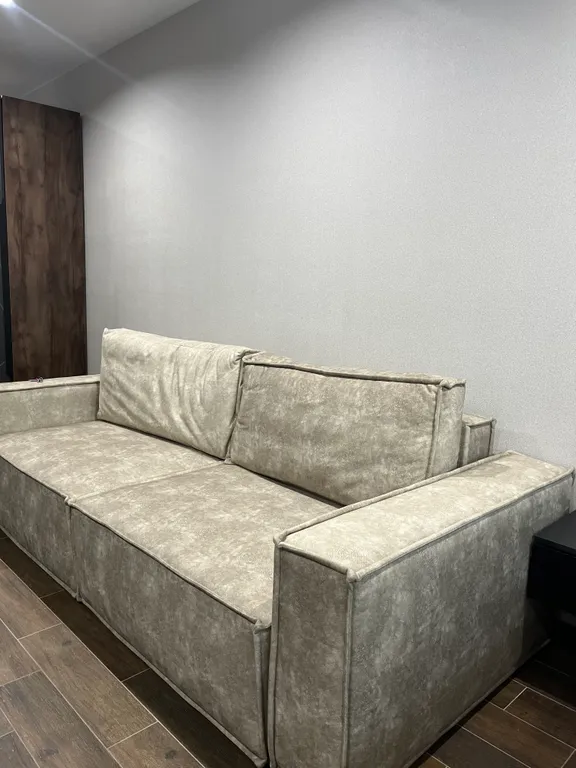 Квартира-студия в окружении хвойного леса и гор.