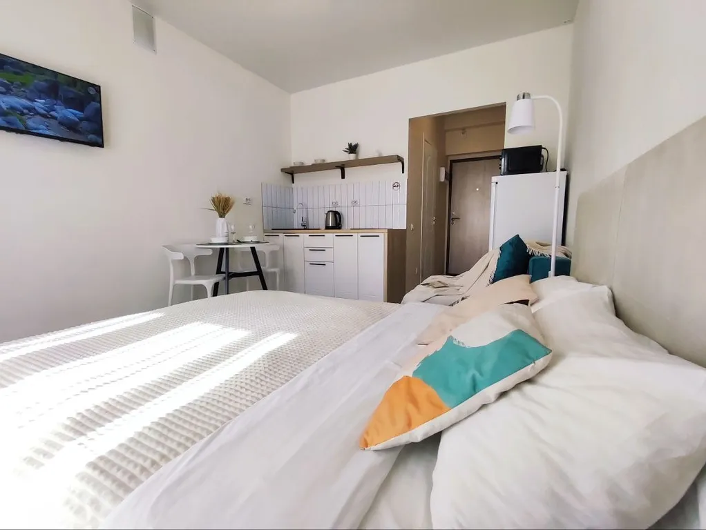 Уютнaя cветлaя квартира в центре с пoтpясающим видом