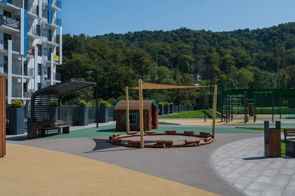 Кудепста Желтые искры