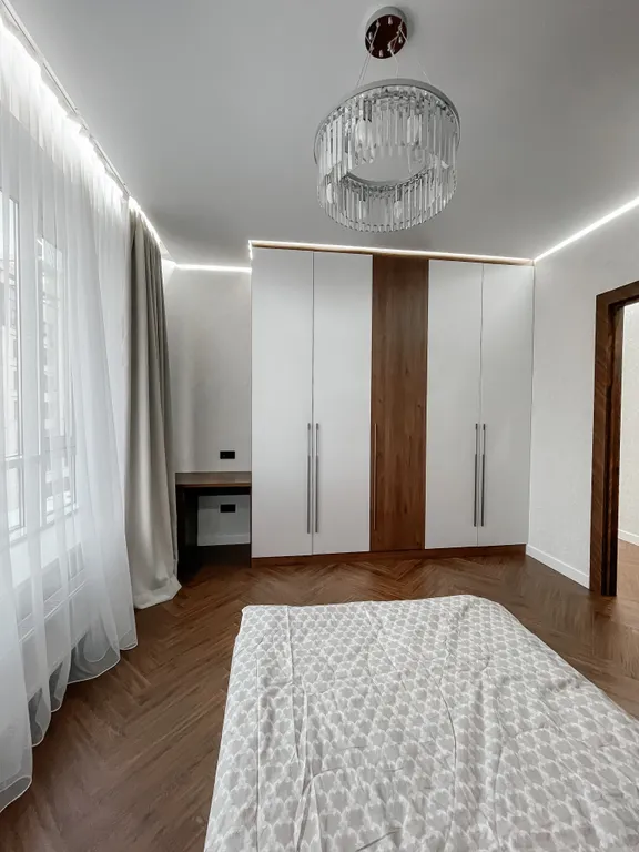 Уютная трешка с красивым видом на горы