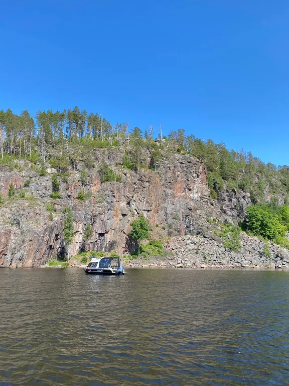Двухэтажный дом с жаркой сауной у Ладожского озера