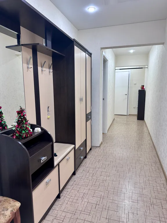 Двухкомнатная просторная квартира в центре города