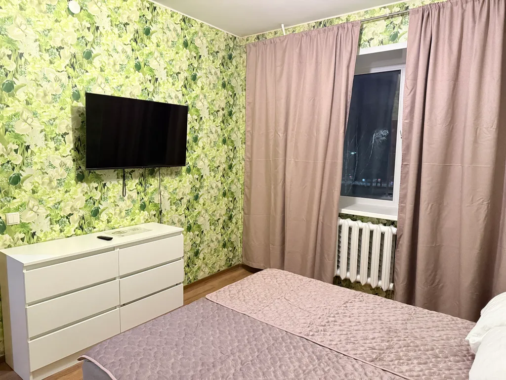 Двухкомнатная квартира рядом с набережной Волги