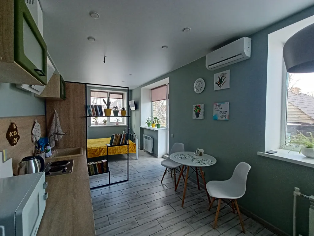 Уютная студия на Гайве 2