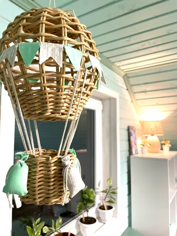 Домик мечты в самом живописном месте города, у реки и озера