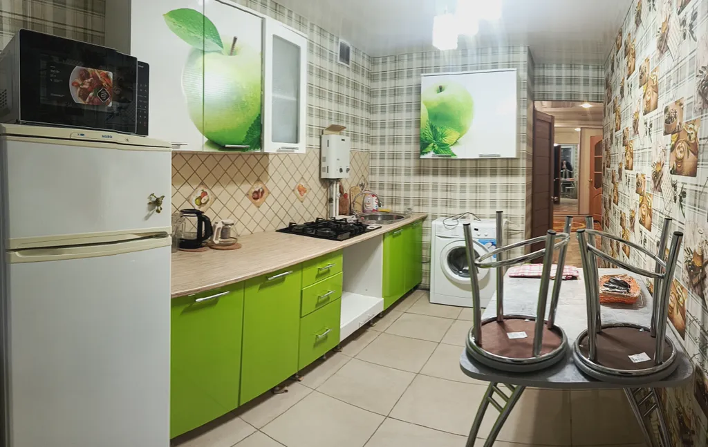 Уютная, чистая, семейная квартира рядом с ж/д и автовокзалом — аренда посуточно в Морозовск