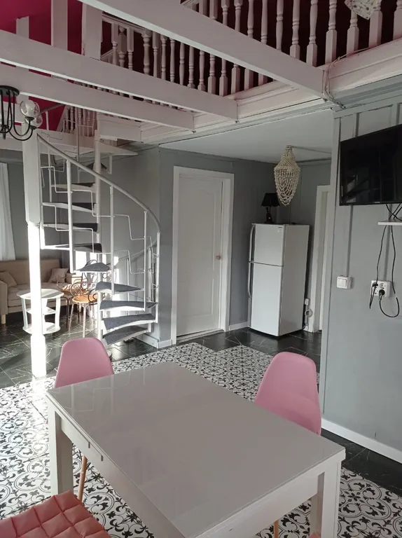 Домик в поселке Беседа