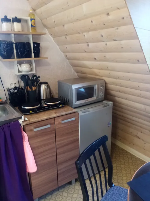 Домик с отдельным входом и красивым видом из окна со всеми удобствами