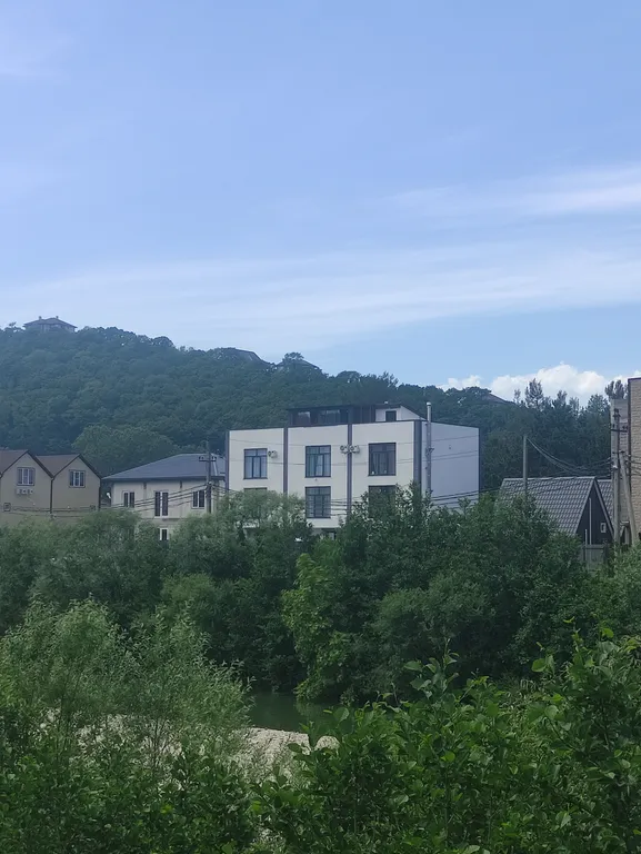 Белый дом у Черного моря