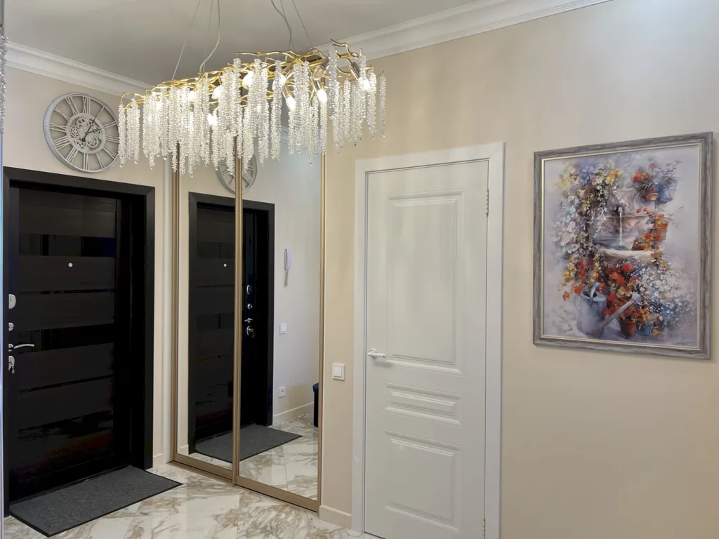 Квартира с балконом и видом на открытое море, Толстый мыс