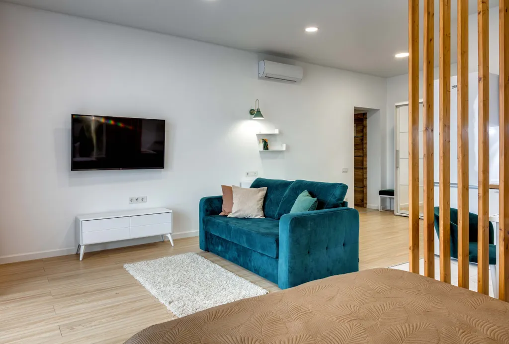 Студия 7/3 с балконом