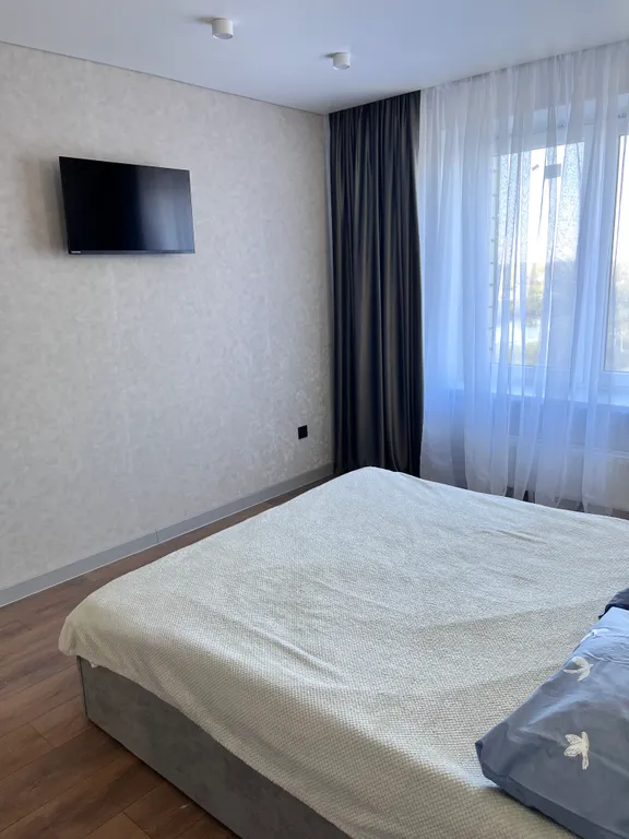 Очаровательная новая чистая квартира