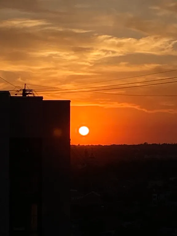 Дизайнерская евродвушка с парящей кроватью