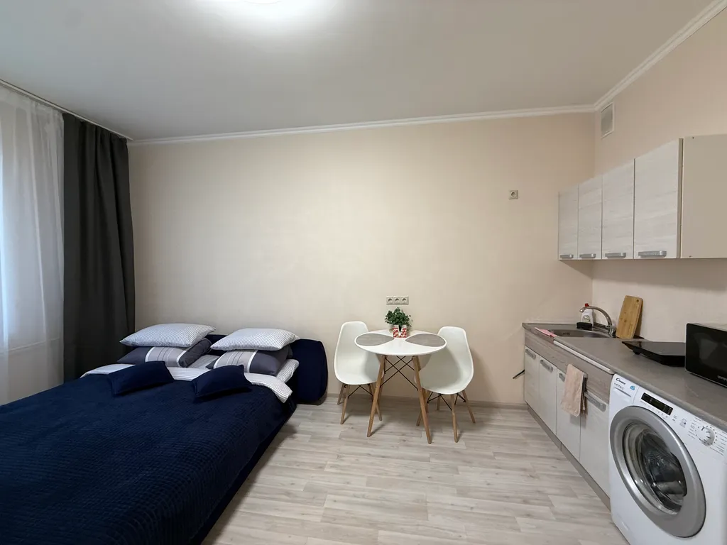 Студия с балконом