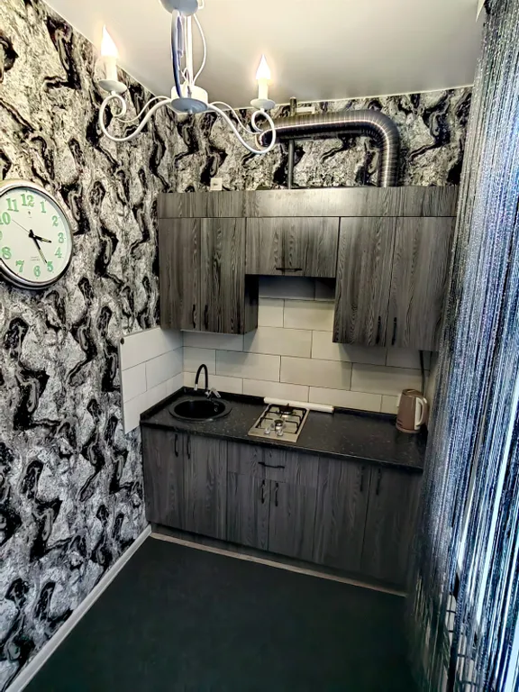 Сталинка в историческом центре, с парковочным местом