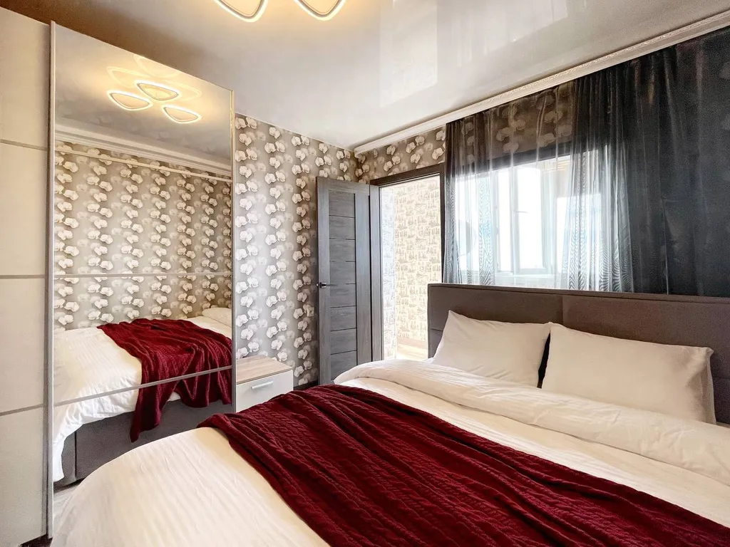 Двухкомнатная с видом на море