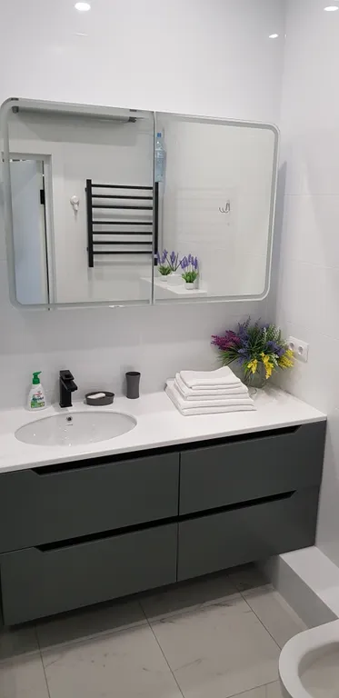 Уютный апартамент с видом на реку и на город!!! 2 кровати