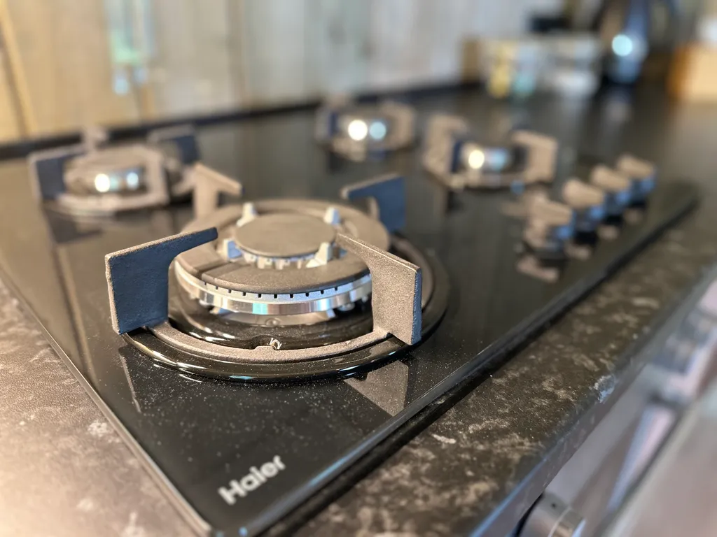 Коттедж Коттедж на берегу реки — Хотнежа