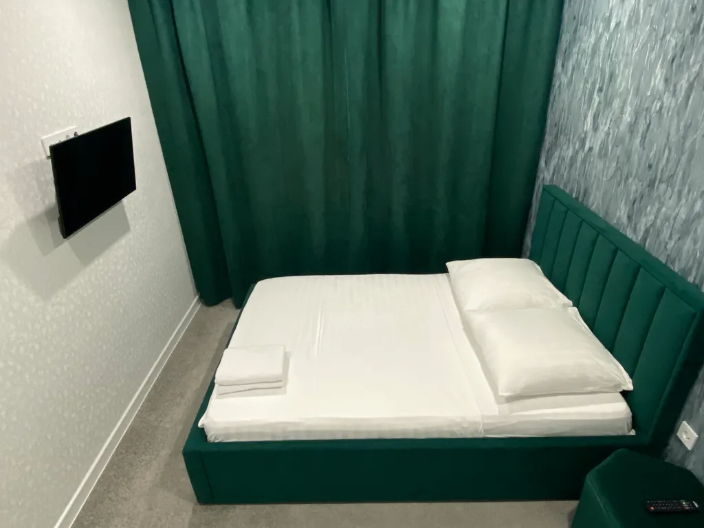 2ком- тц АУРА, Аэропорт, Жд Автовокзал