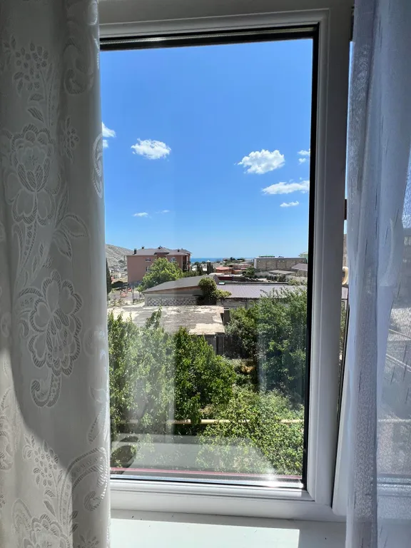 Однокомнатный номер с видом на горы и море на третьем этаже