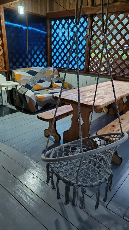 Глубинка Алтая, дом с камином на берегу реки