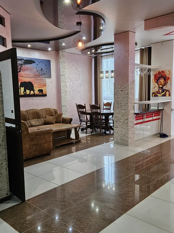 Уютная квартира в самом центре  города, в парке