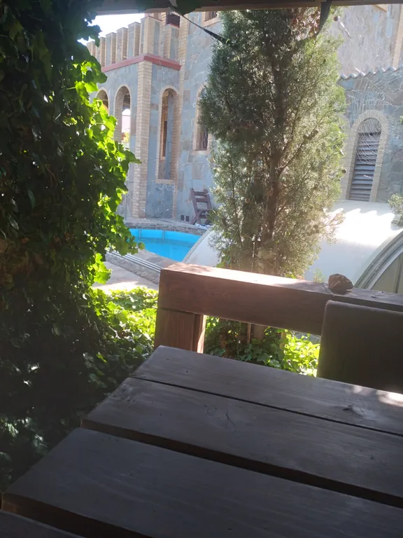 Замок у мыса Фиолент