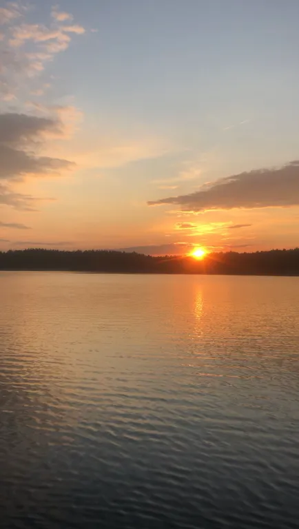 Дом Panorama на берегу озера, утопающий в соснах, тишине и спокойcтвии