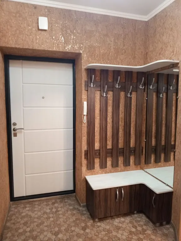 Квартира Квартира рядом с ТРЦ Кристалл — Тюмень