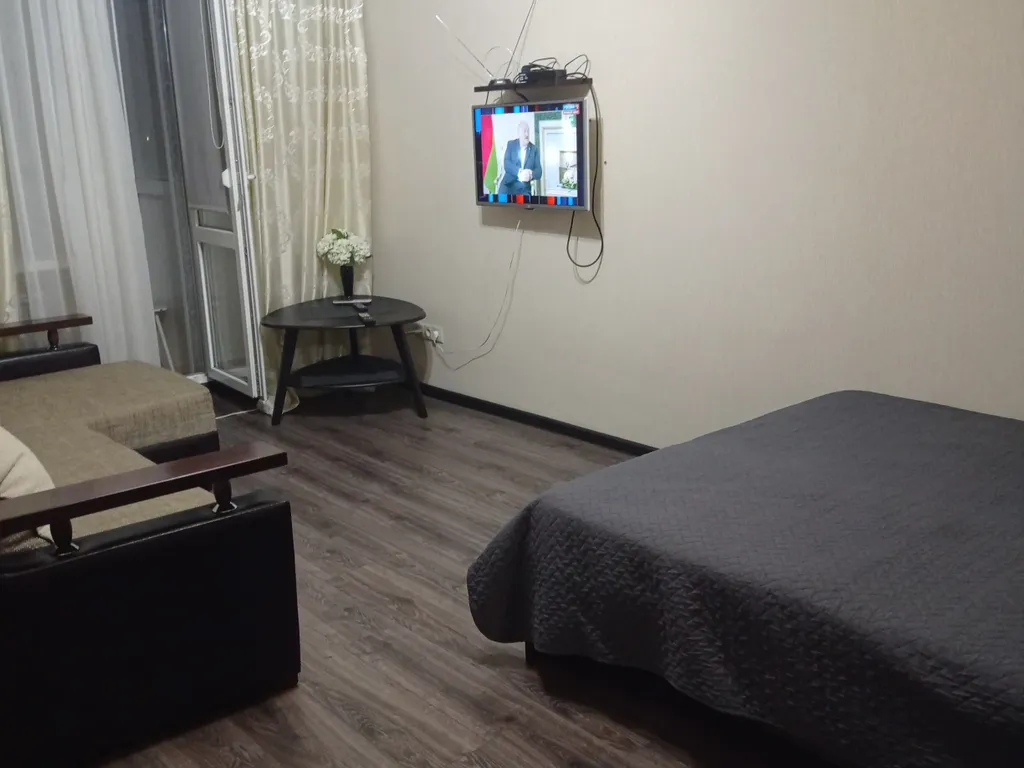 Квартира 1-комнатная Квартира — Шахты