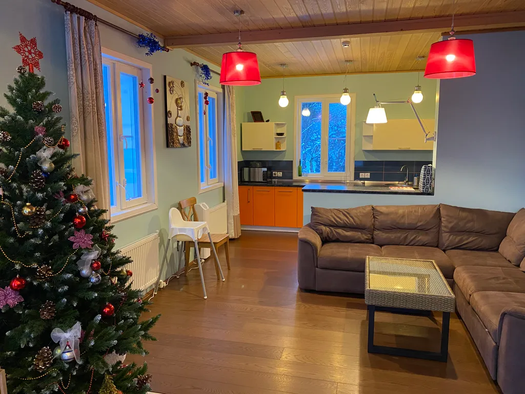 7-комнатный Дом