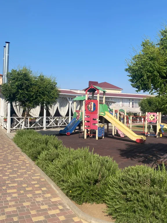 Приятный коттедж-таунхаус