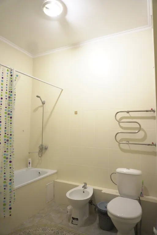 Просторная трёхкомная квартира в пяти минутах от EXPO и Mega Silk Way