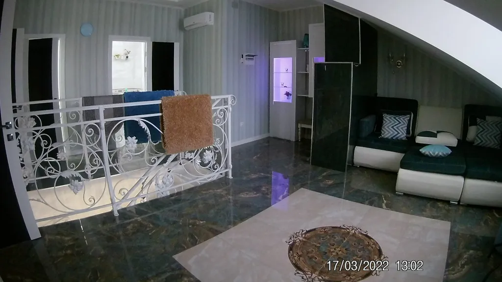 Двухуровневая квартира в тихом месте