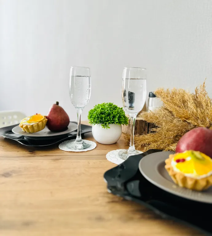 Студия для троих