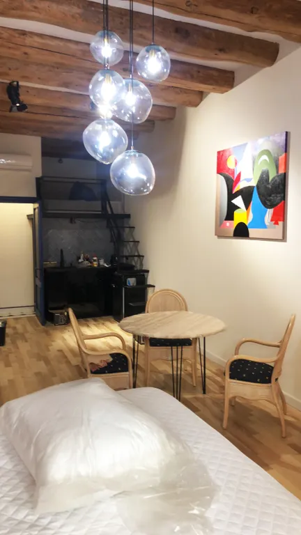 Комфортная квартира около проспекта Руставели