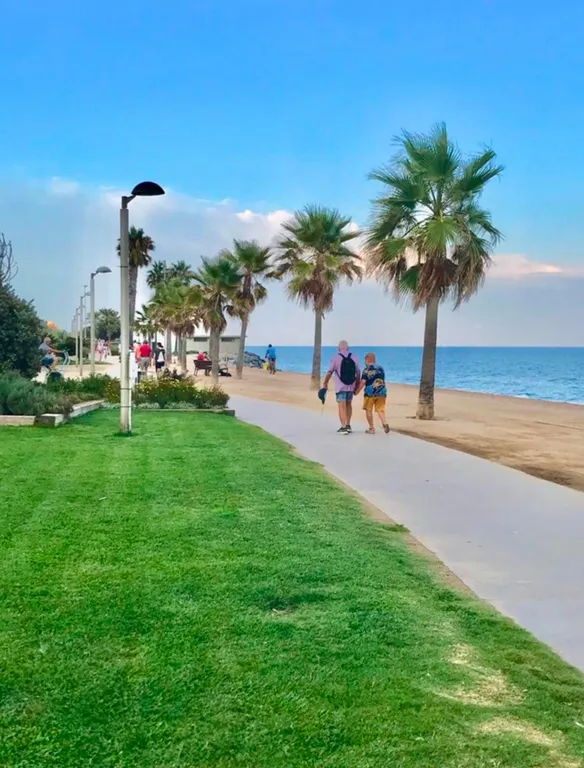 Вид на море в Испании в городе Пинеда де Мар