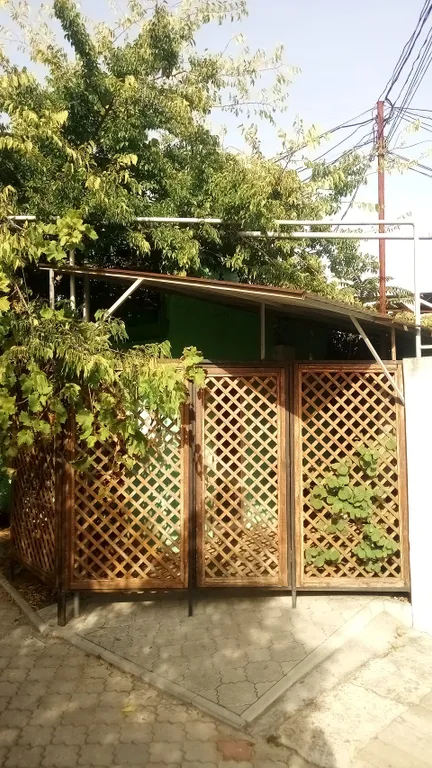 Коттедж Уютный домик-студия с двориком у моря — аренда посуточно в Евпатория