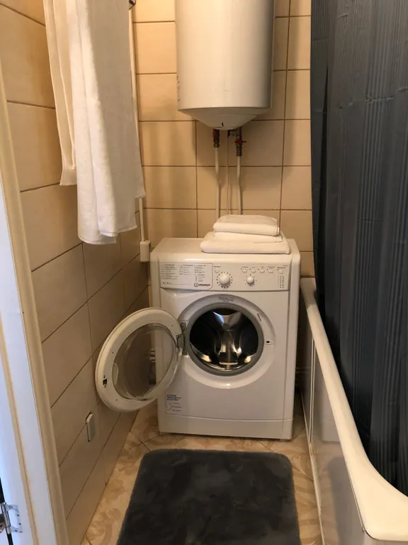 Уютная квартира с отдельной спальней и просторным балконом