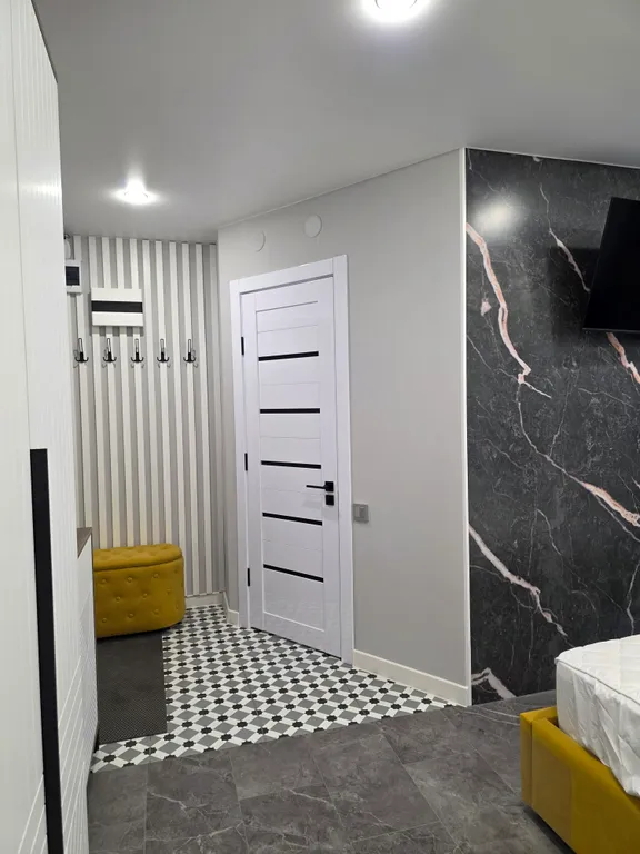 Новая квартира в центре с водой