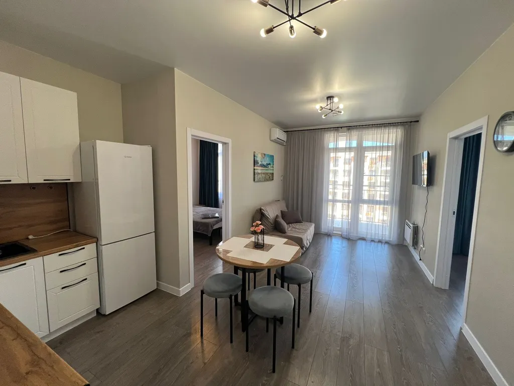 383 Евротри 2 санузла с бассейнами на 5 человек