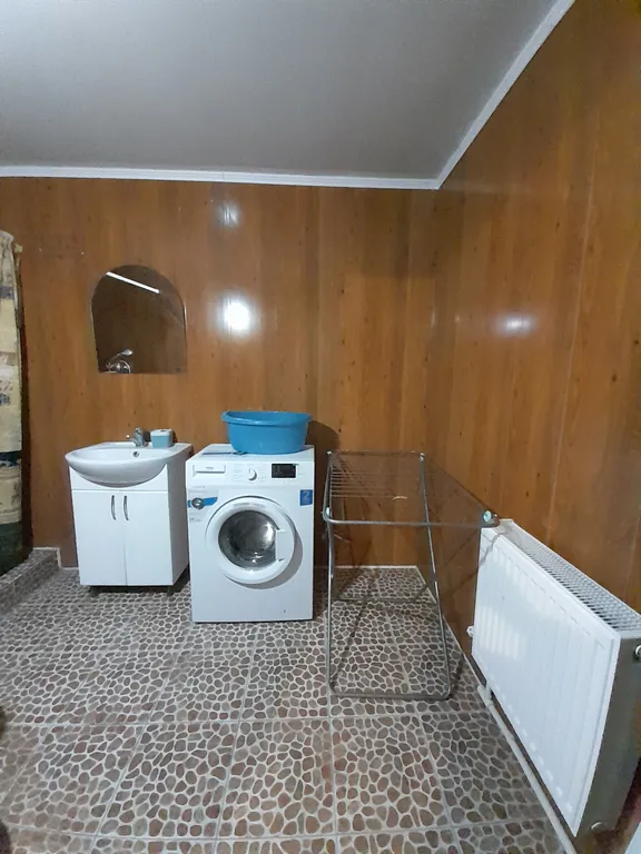 Однокомнатный дом на пять мест