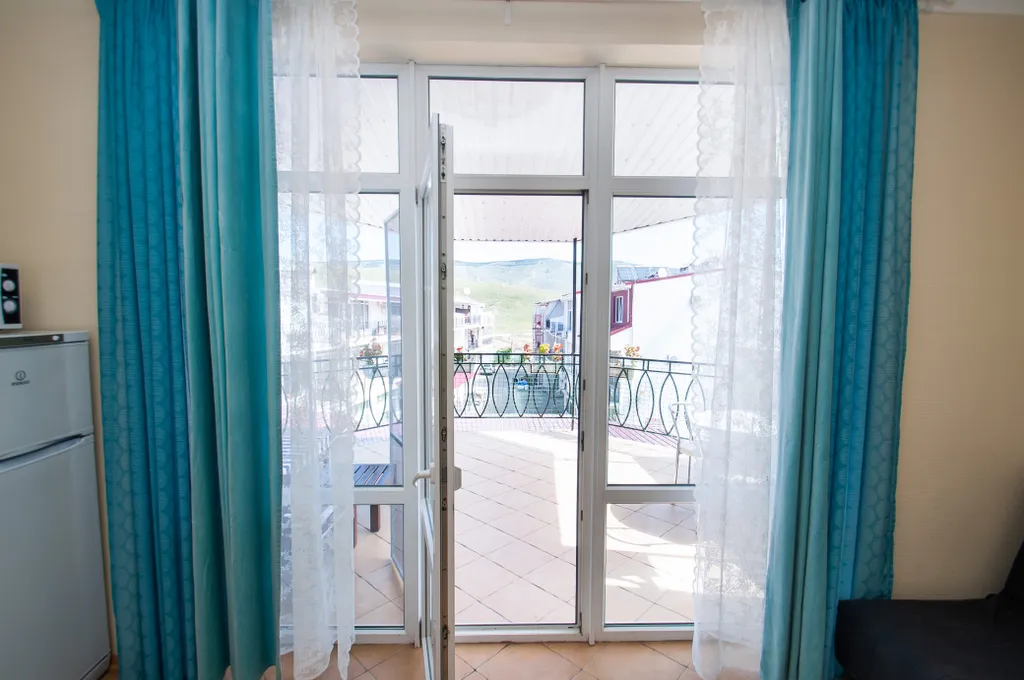 Апартаменты с террасой и боковым видом на море астра 5