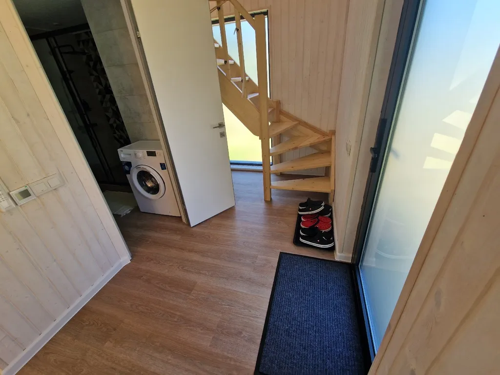 Двухуровневый коттедж Тенерифе с террасой